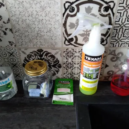 & Les Hirondelles De 2 A 8 Personnes *