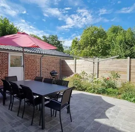 & Les Hirondelles De 2 A 8 Personnes * Arneke